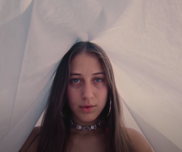 Halsey, Sigrid, Rosie